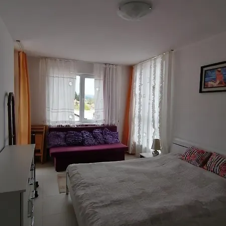 Апартамент Таня Appartamento Velingrad